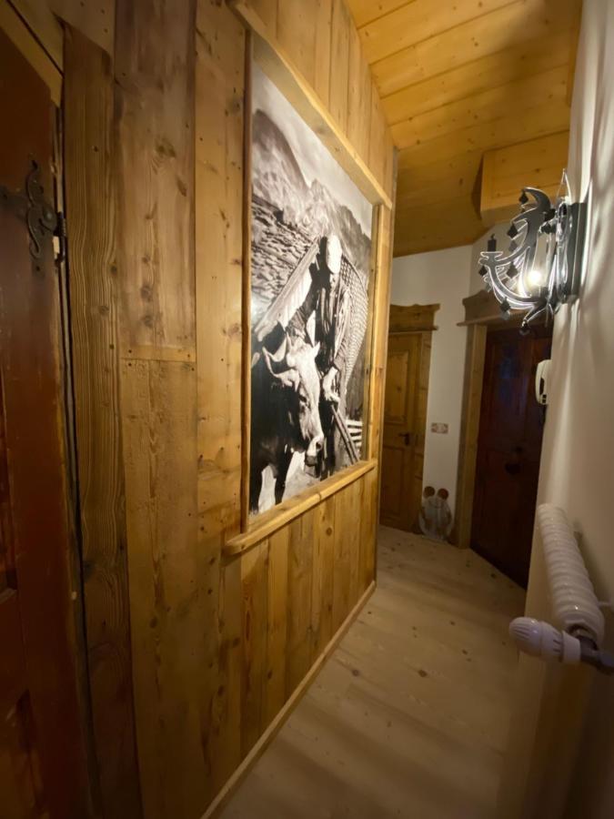 Calore Di Una Casa Di Montagna Campitello di Fassa Exterior foto
