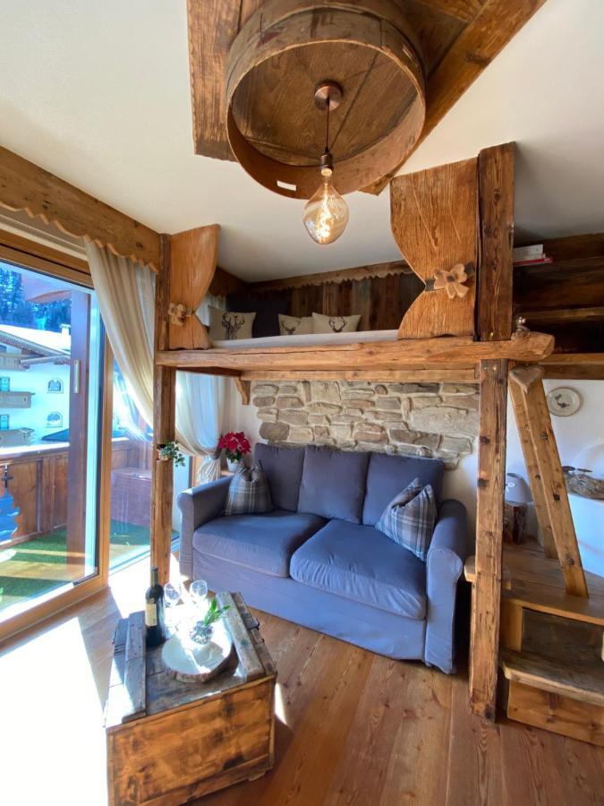 Calore Di Una Casa Di Montagna Campitello di Fassa Exterior foto